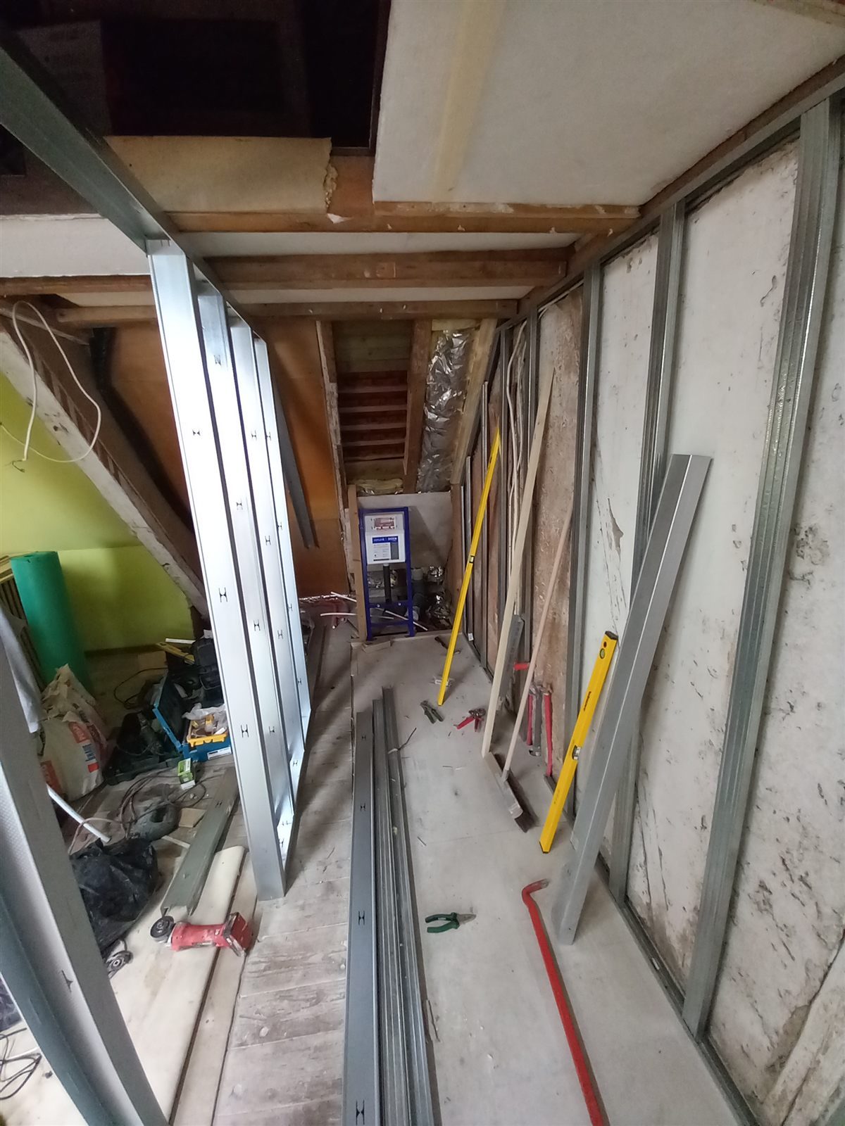 Metallständerwerk im Dachgeschoss